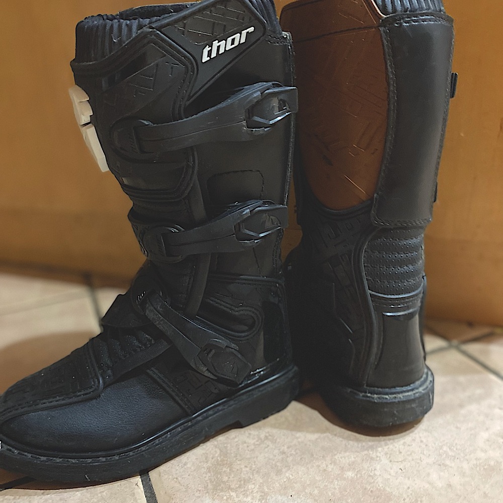 Kids Thor riding boots